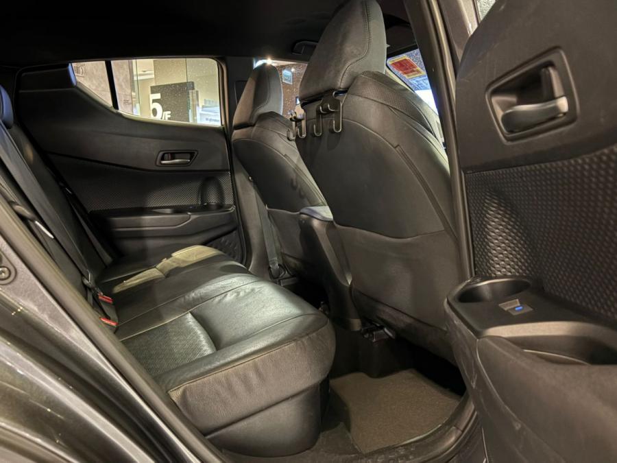CHR Hybrid - Image 5